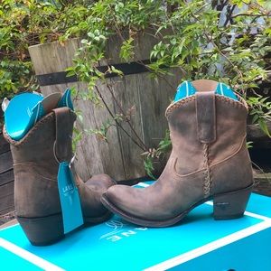 LANE BOOTS PLAIN JANE SIZE 6w